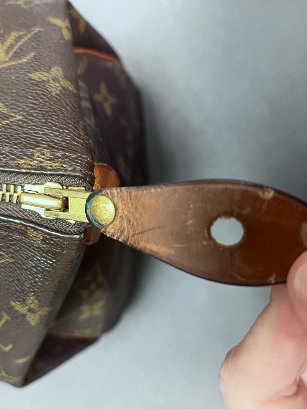 Louis Vuitton Brown Monogram Satchel with Tan Handles - Picture 3 of 16